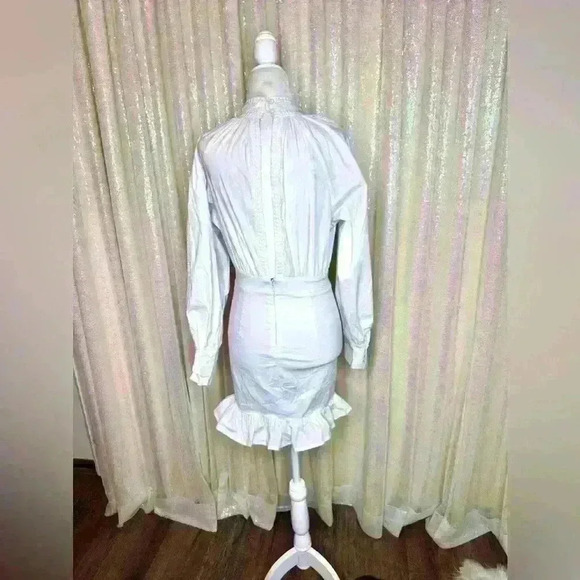 Victorian style cotton white mini dress - Picture 4 of 4